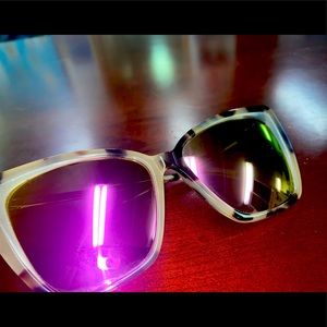 Diff Eyewear Becky II Cream Tortoise Pink Mirror